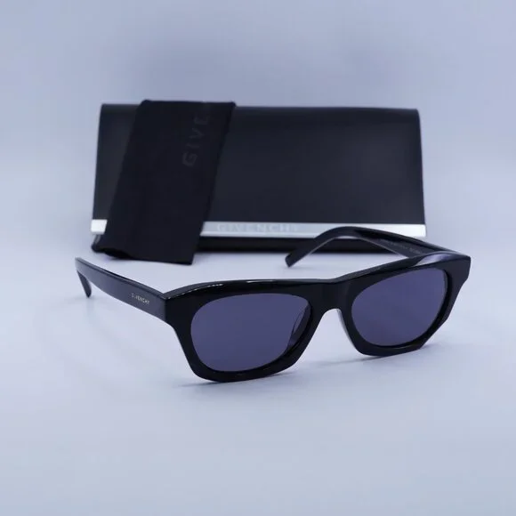 Final Price! Givenchy GV40026U 01A Black/Grey Sunglasses